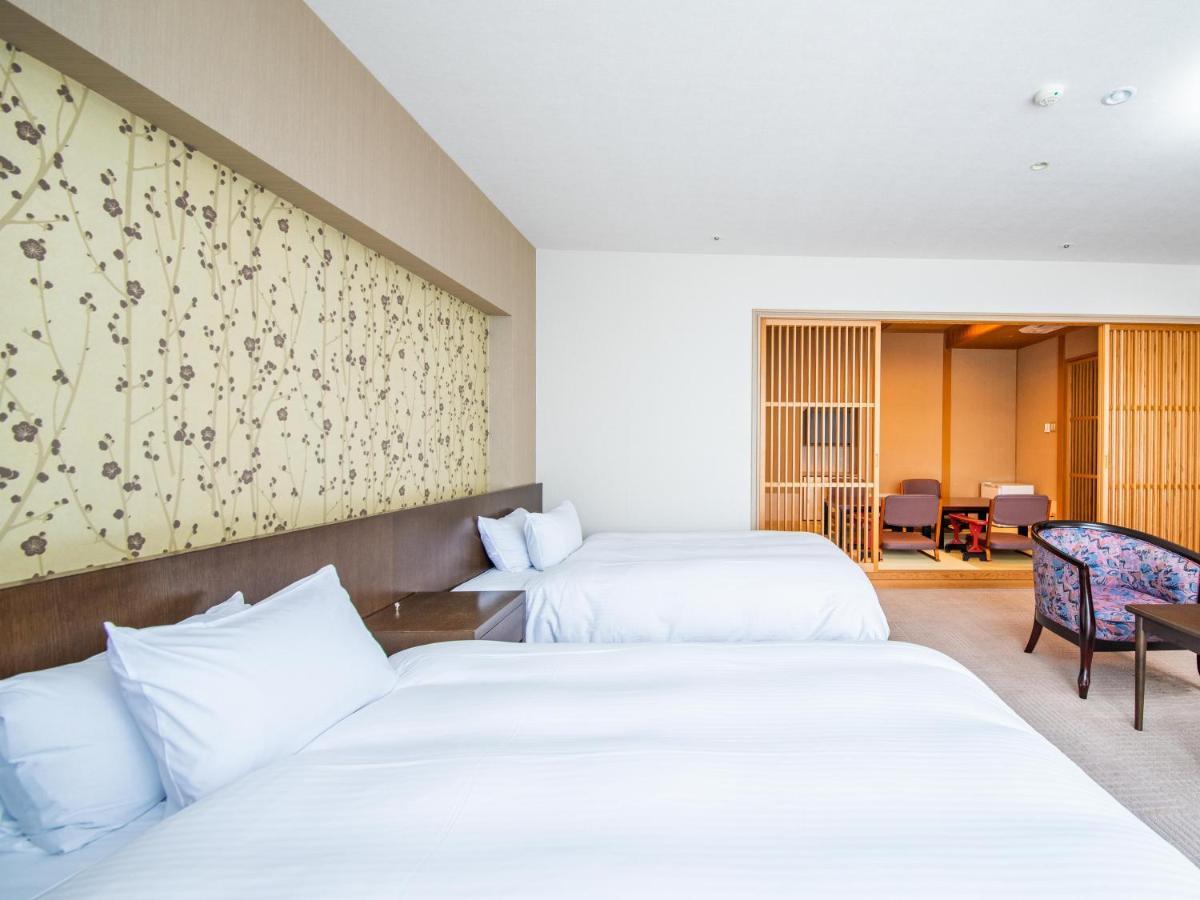 Yamashiro Onsen Miyabi No Yado Kaga Hyakumangoku Hotell Exteriör bild