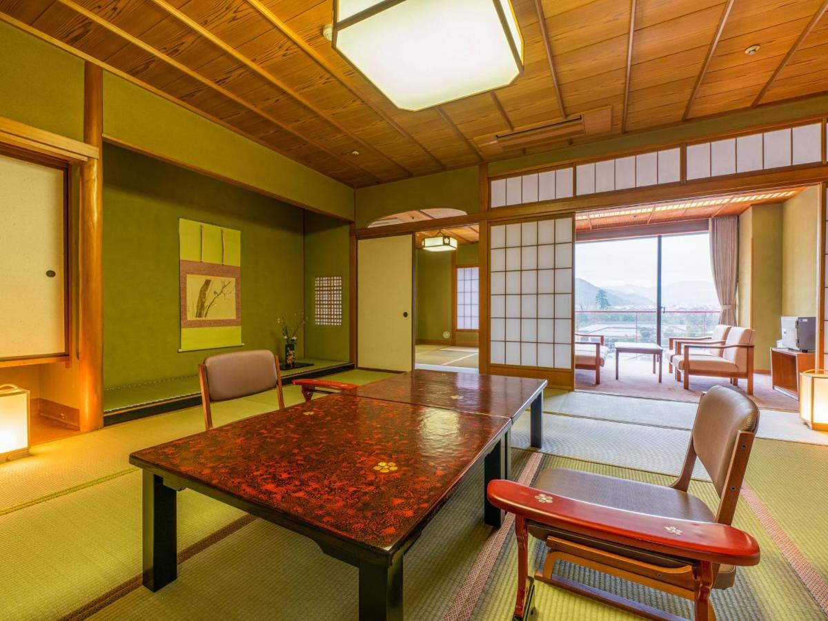 Yamashiro Onsen Miyabi No Yado Kaga Hyakumangoku Hotell Exteriör bild