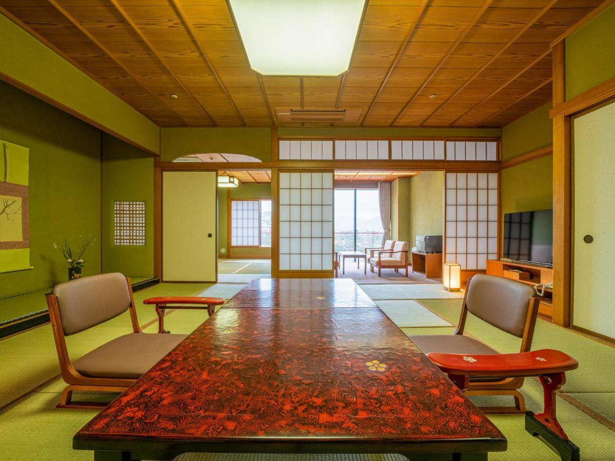 Yamashiro Onsen Miyabi No Yado Kaga Hyakumangoku Hotell Exteriör bild